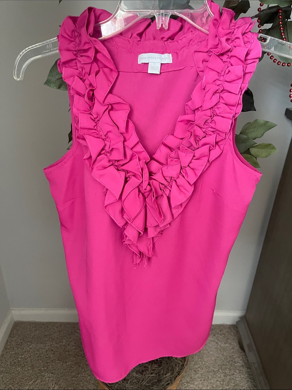 New York & Company Hot Pink Ruffle V-Neck Sleeveless Top